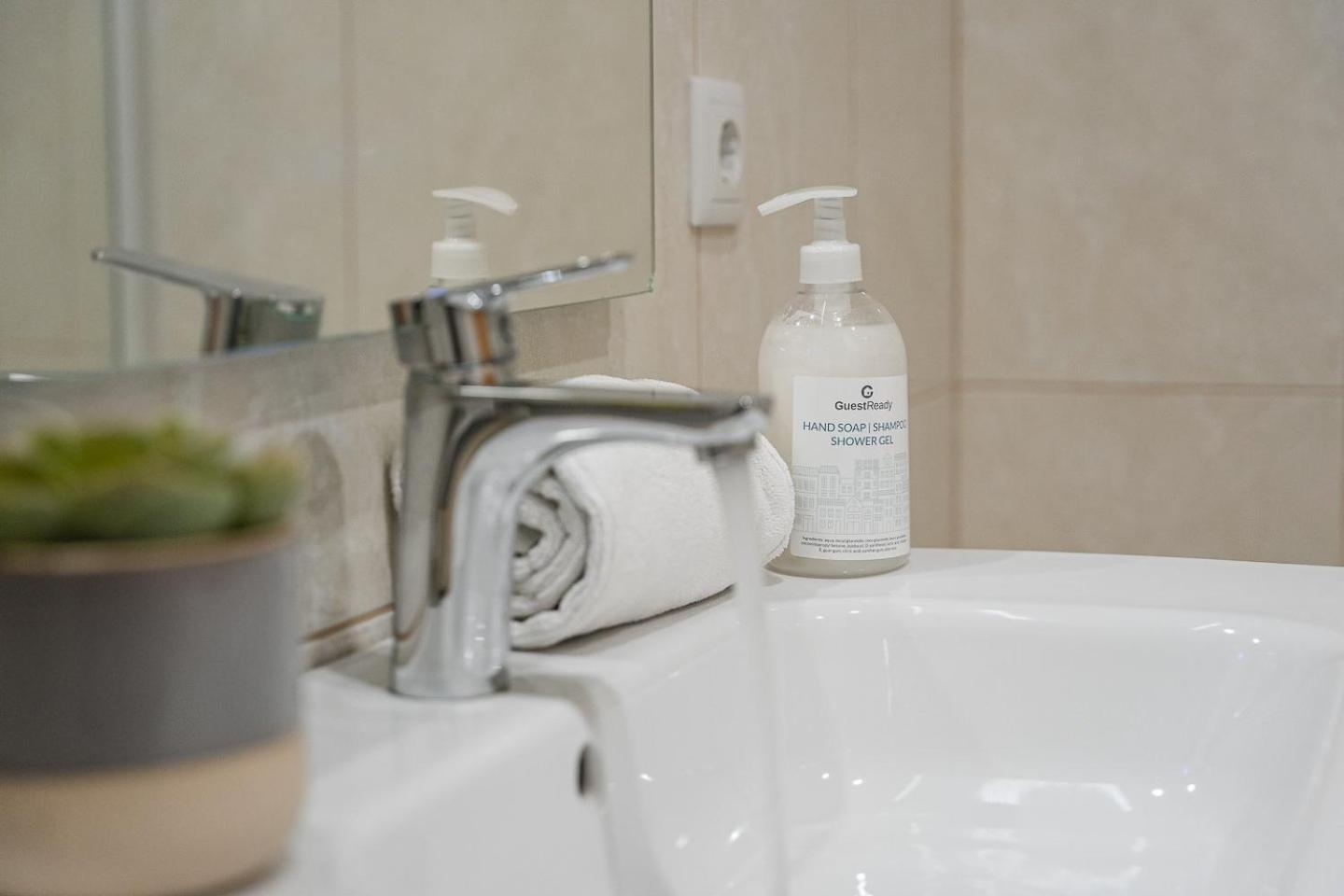 Guestready - Miragaia Stone Studios & Apartments OOporto Esterno foto